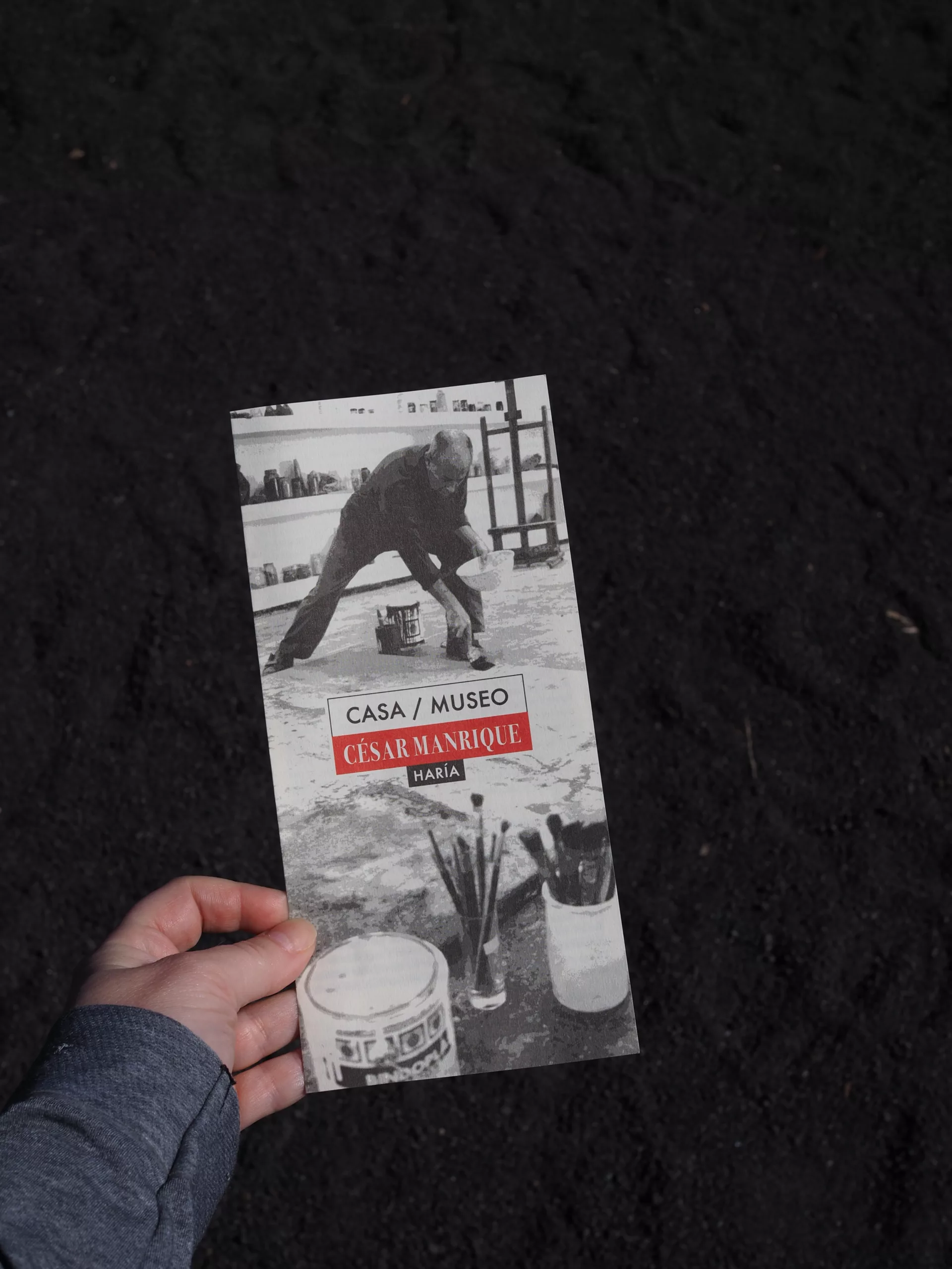 Brochure view of César Manrique's house.