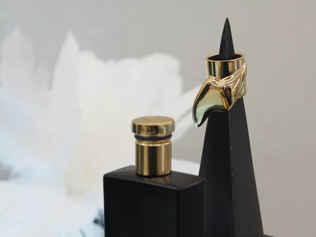 Seed Arte perfume bottle Matter and Shape Olfactory Signals 2026