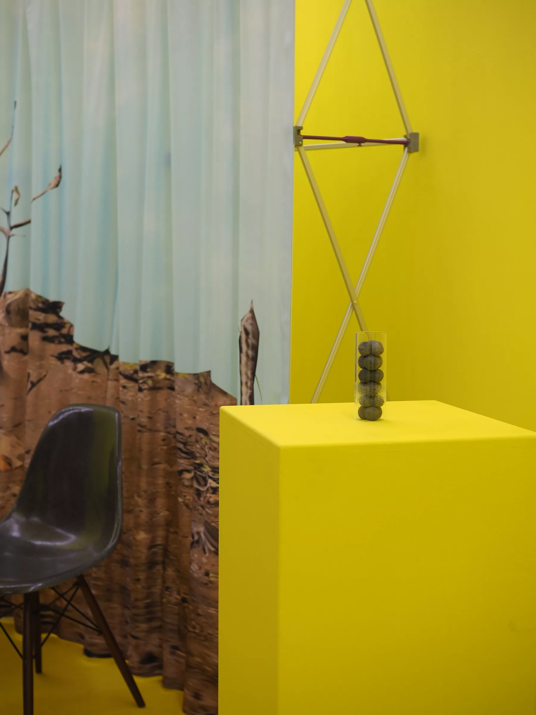 the latest olfactory art installation by artist and designer Alexis Foiny